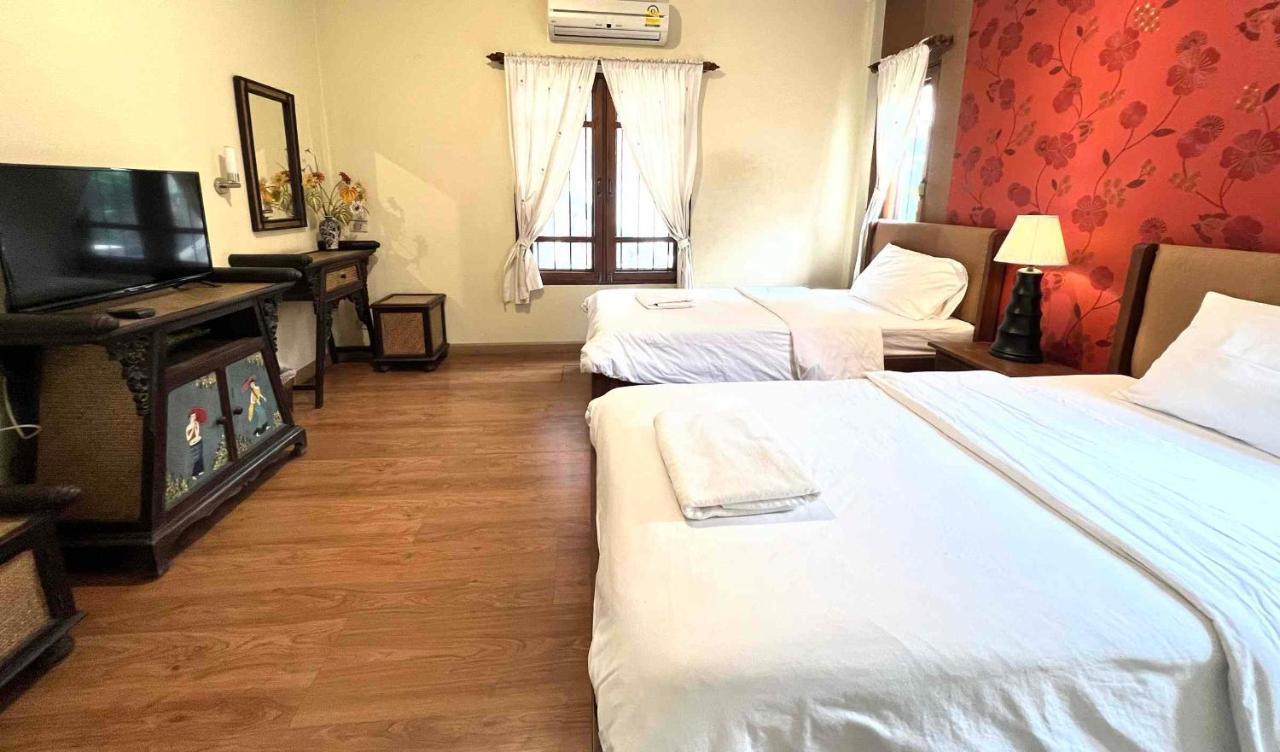 Plumeriahome Near Walking Street Chiang Mai Exterior photo