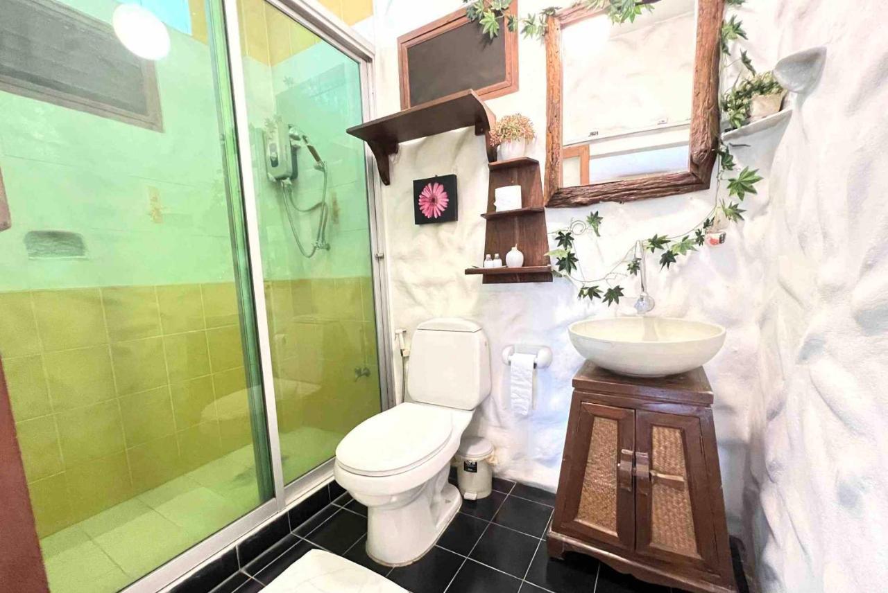 Plumeriahome Near Walking Street Chiang Mai Exterior photo